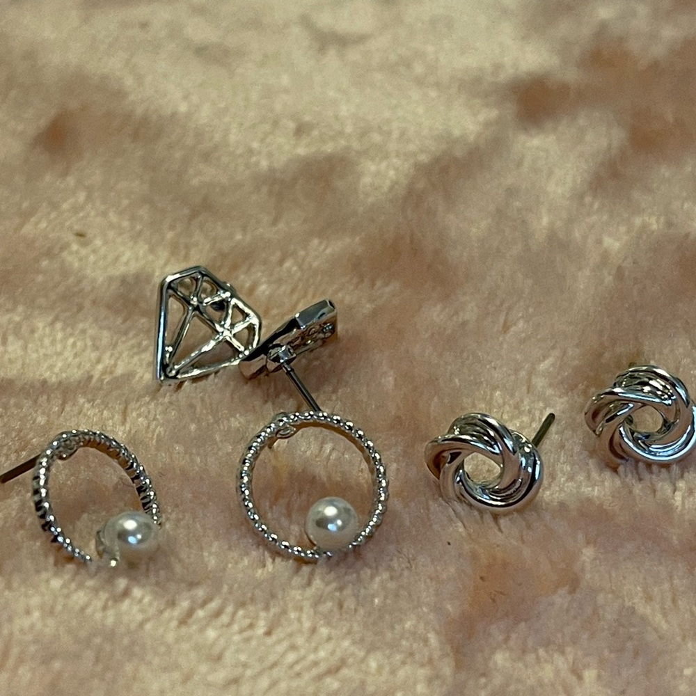Silver Earring Set